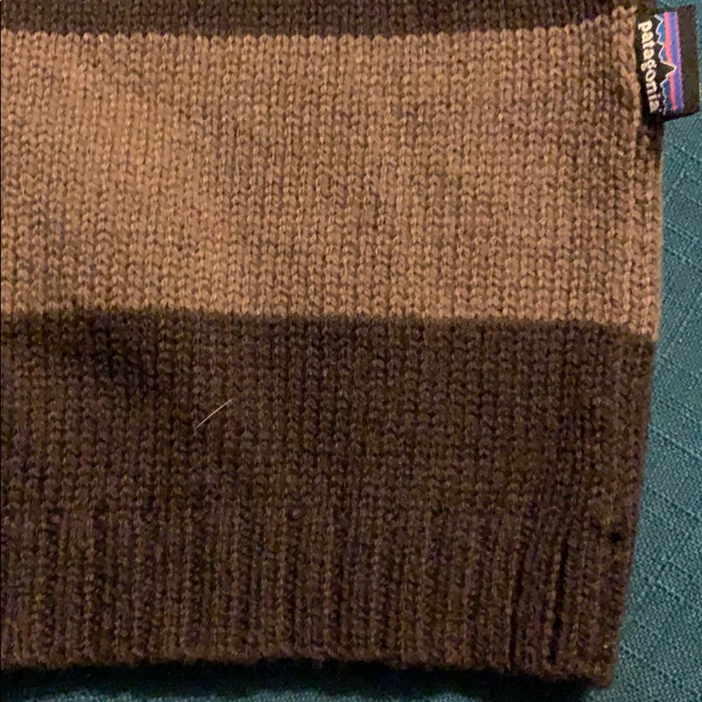 Sweater - Picture 3 of 3